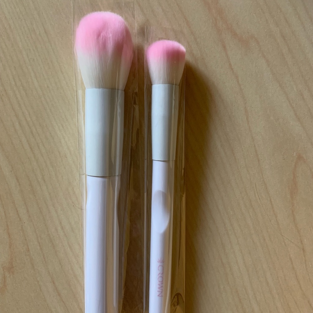 Pink and White Unicorn Make Up Brushes